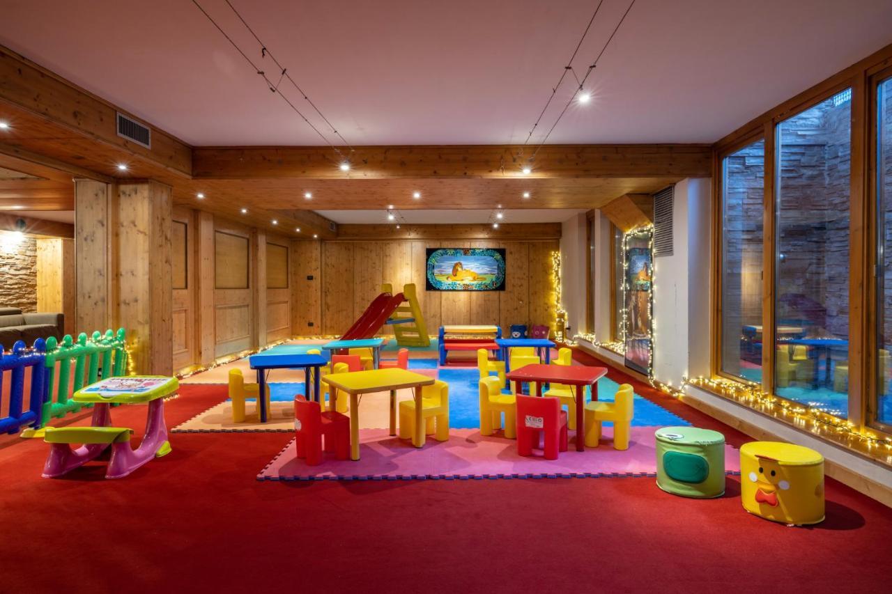 Hotel Piandineve Passo del Tonale Εξωτερικό φωτογραφία