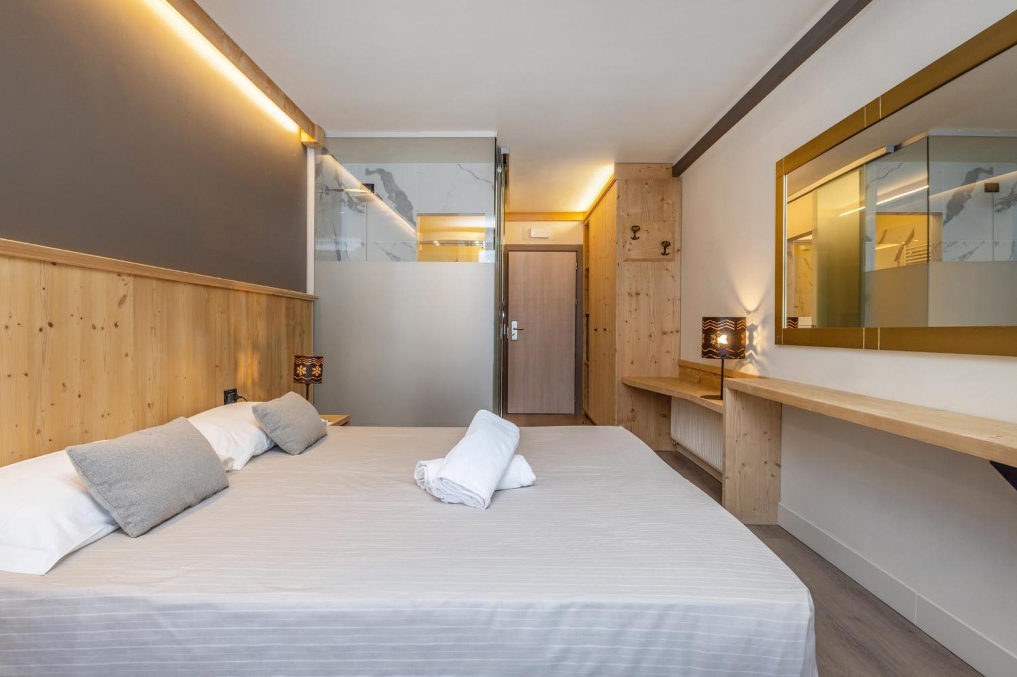 Hotel Piandineve Passo del Tonale Εξωτερικό φωτογραφία
