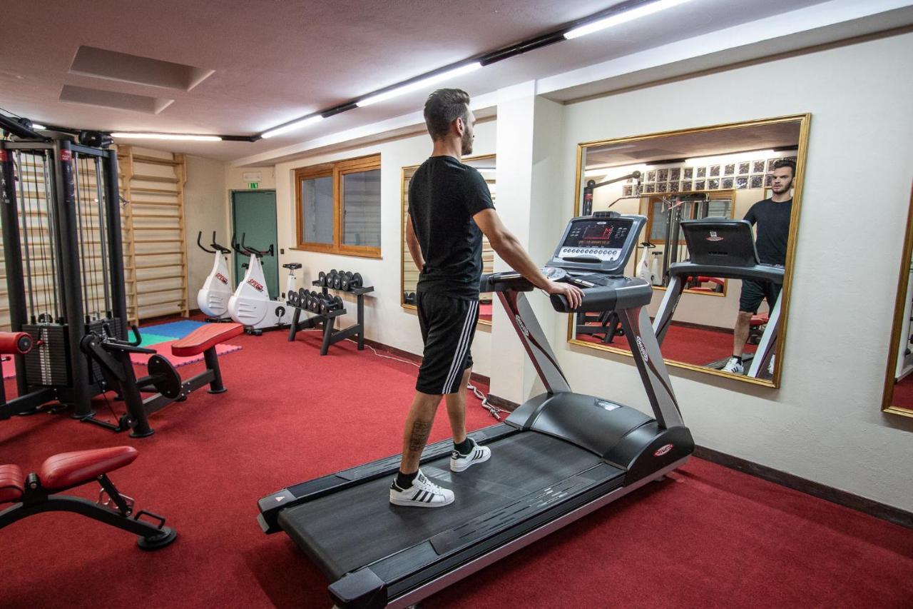 Hotel Piandineve Passo del Tonale Εξωτερικό φωτογραφία