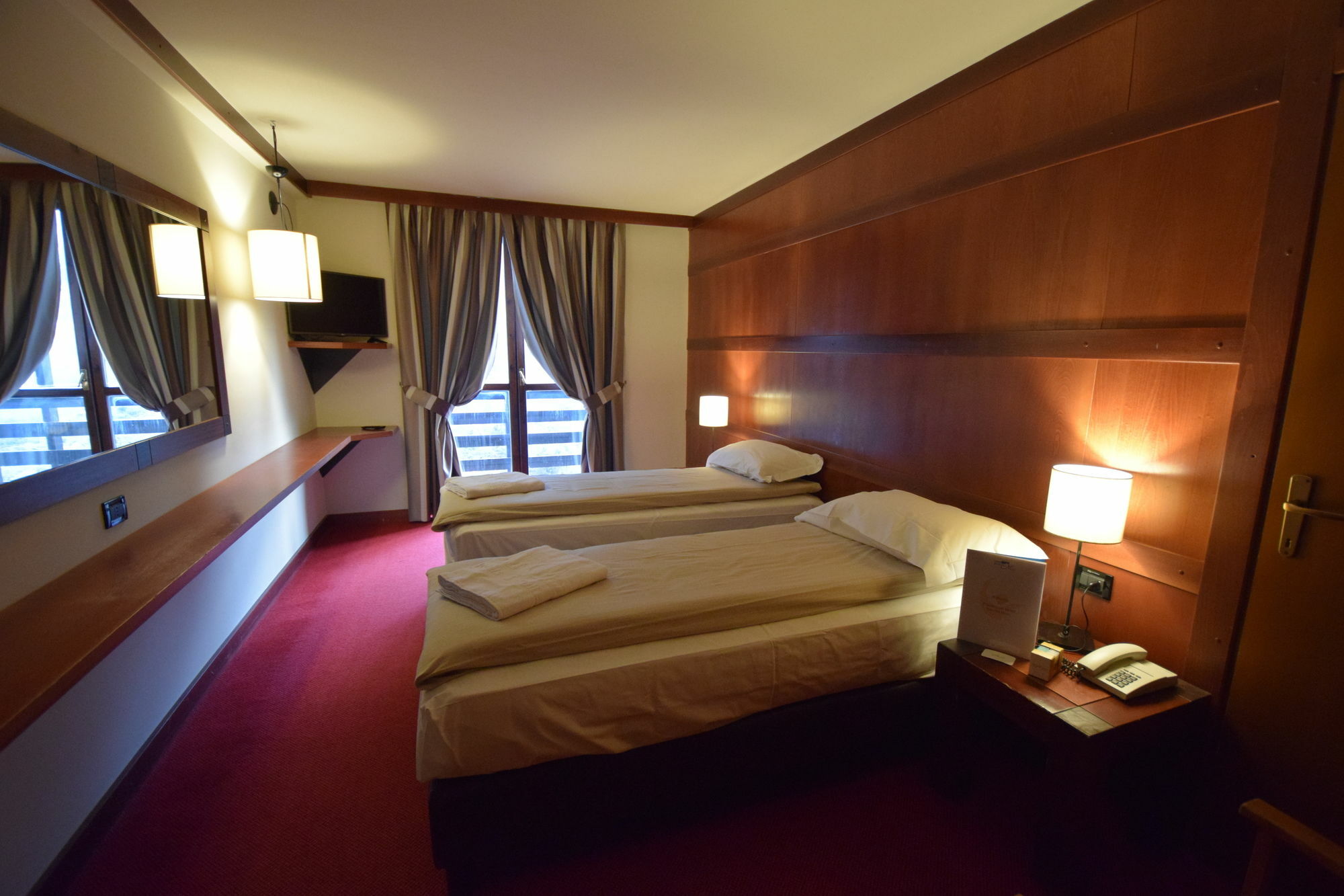 Hotel Piandineve Passo del Tonale Εξωτερικό φωτογραφία