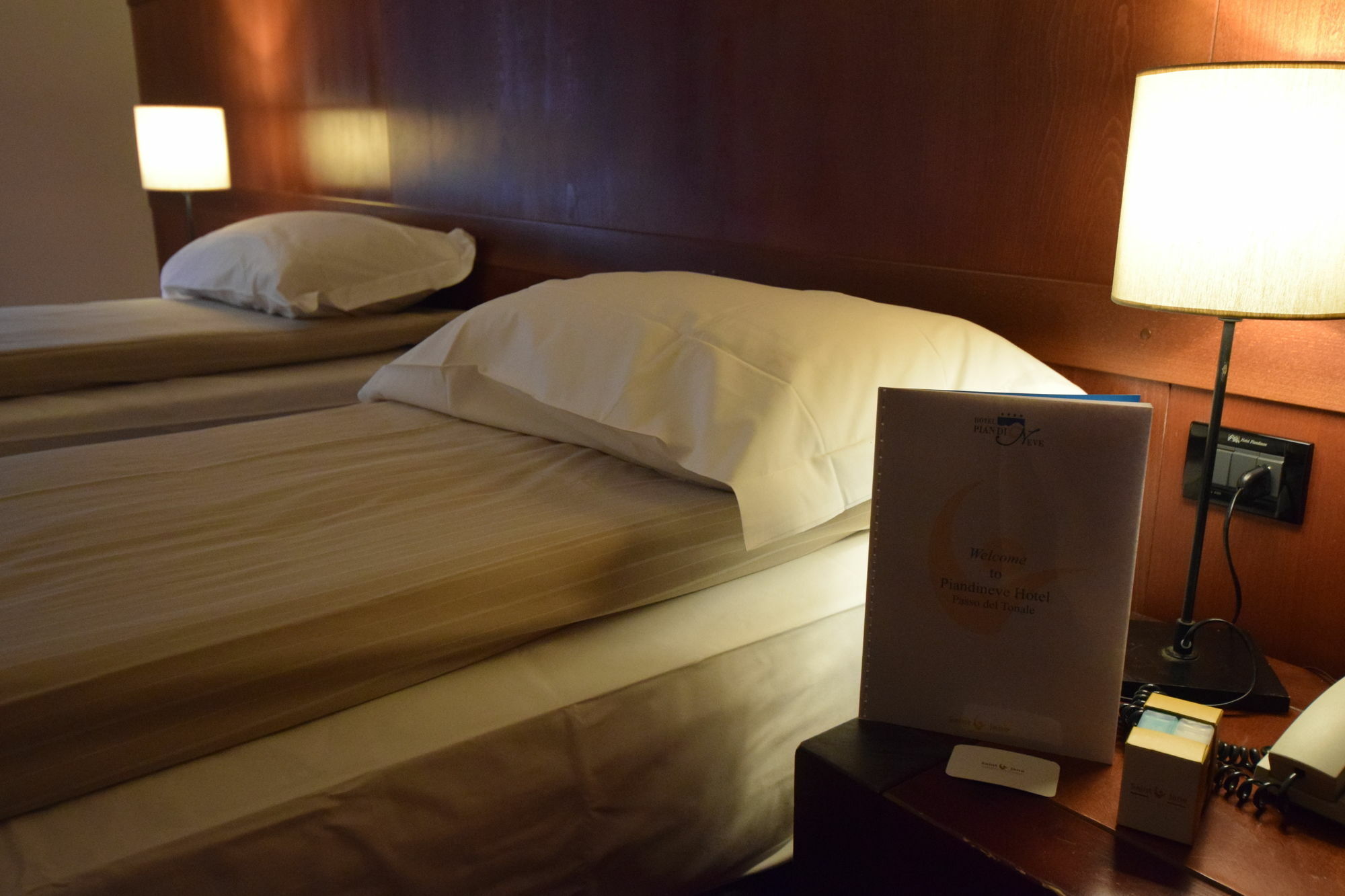 Hotel Piandineve Passo del Tonale Εξωτερικό φωτογραφία